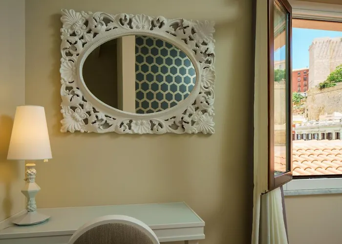 Isili Hotels