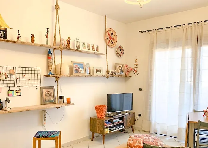 Casa Quasimodo, Con Patio E Giardino Privato Apartment Olbia