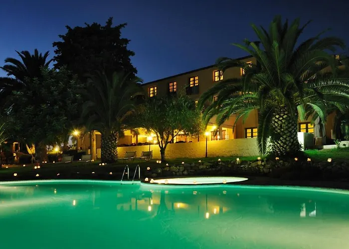 Alghero hotels near Central Market