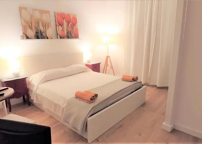 Living Cagliari Marina Bed & Breakfast