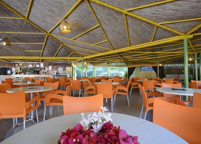 Alghero Cheap Hotels near Parque Treze de Maio