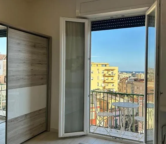Cagliari hotels near Porta dei Due Leoni