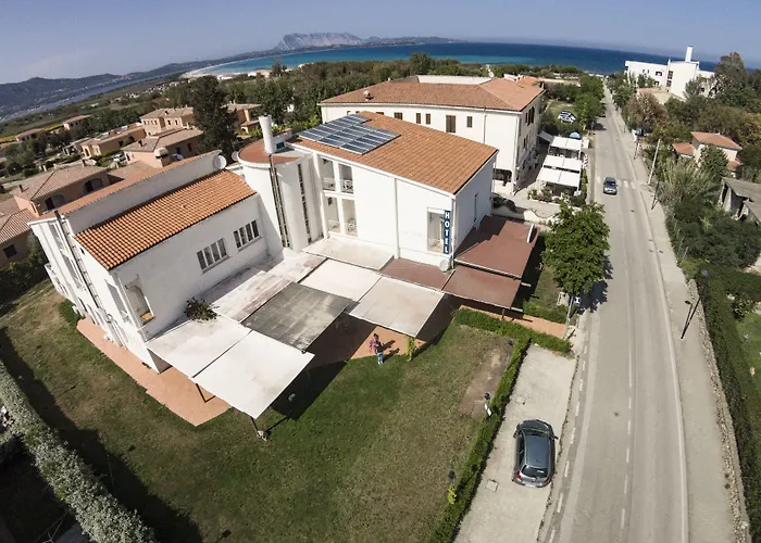 Hotel Al Faro San Teodoro 