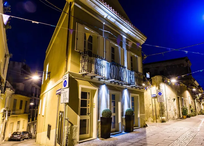 Cagliari hotels near EXMA - EXhibiting and Moving Arts