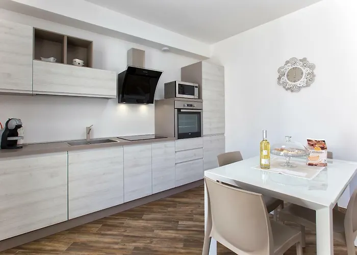 Pet friendly House Garden E Sky Apartment Alghero