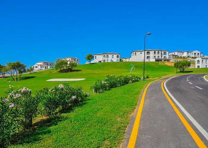 Olbia hotels near Acquedotto Romano